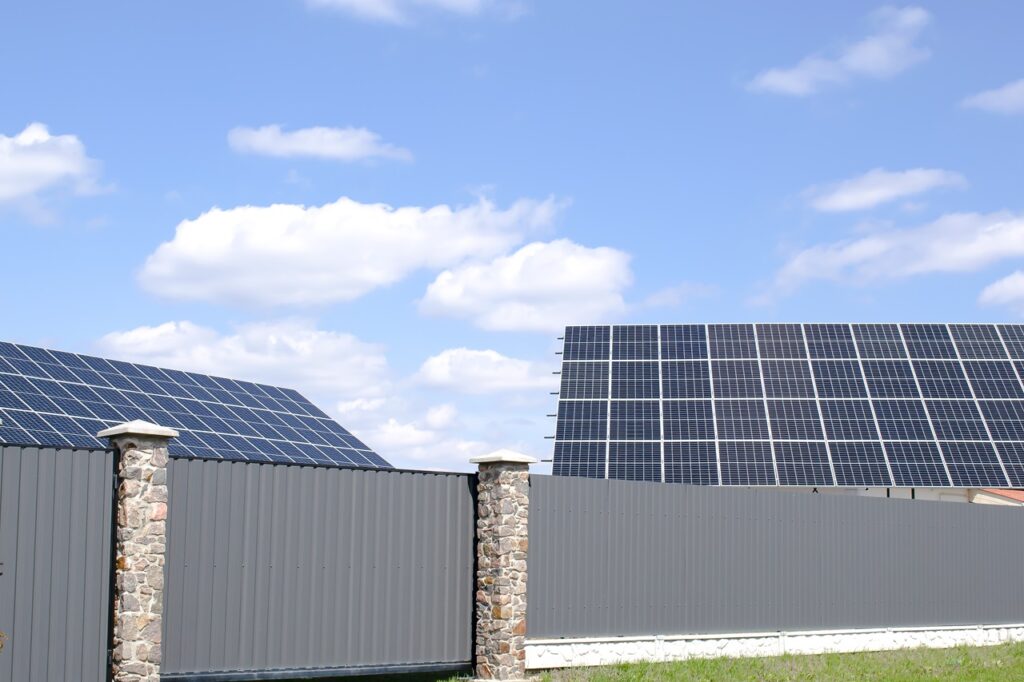 d&eacute;couvrez les d&eacute;fis auxquels sont confront&eacute;s les seniors face &agrave; l'adoption des panneaux solaires. cet article explore les obstacles techniques, financiers et sociaux, tout en pr&eacute;sentant des solutions adapt&eacute;es pour une transition &eacute;nerg&eacute;tique r&eacute;ussie.