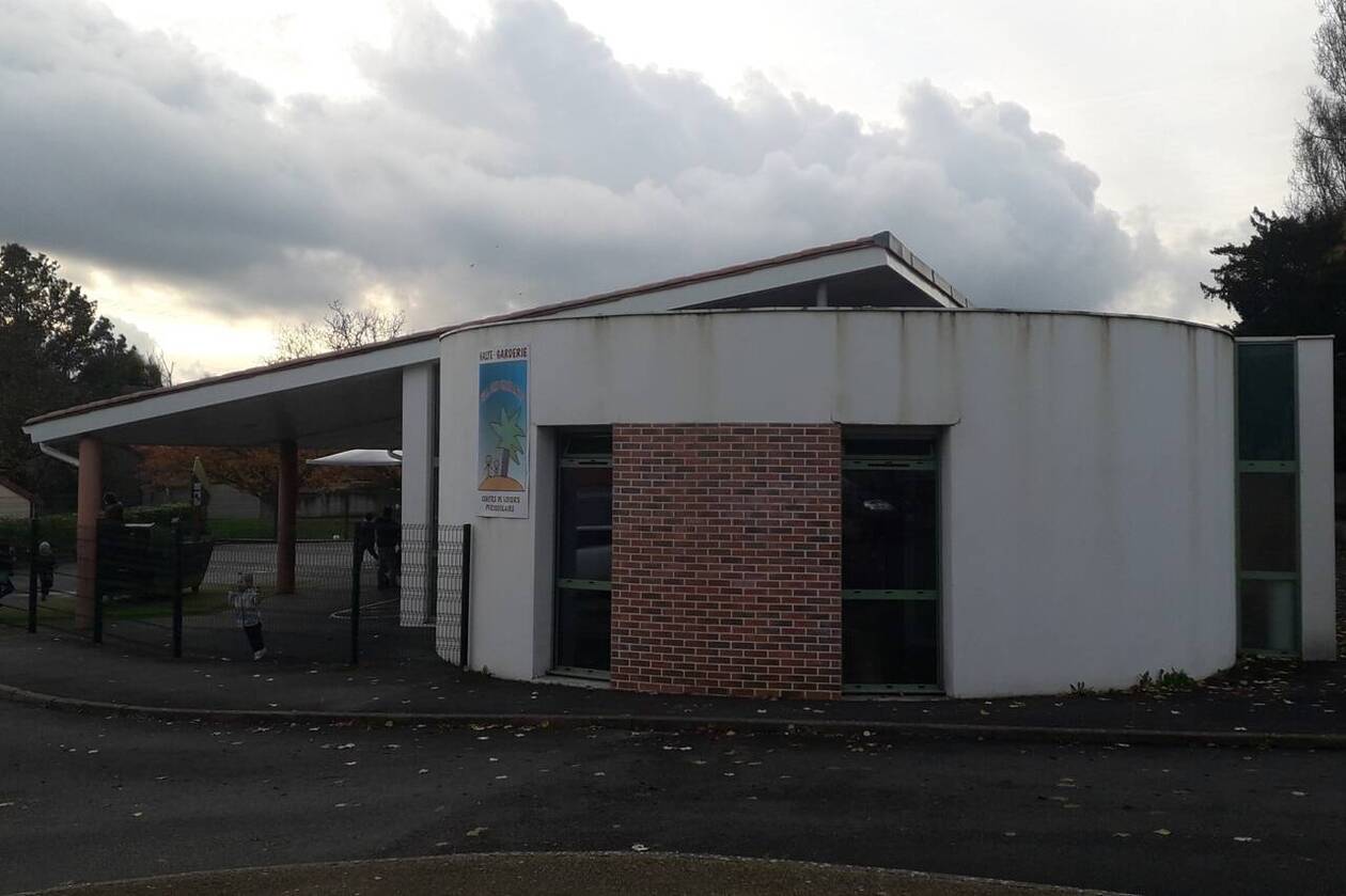 découvrez les solutions de panneaux photovoltaïques à cholet pour optimiser votre consommation d'énergie. bénéficiez d'une énergie renouvelable, réduisez vos factures et contribuez à la protection de l'environnement grâce à des installations adaptées à vos besoins.